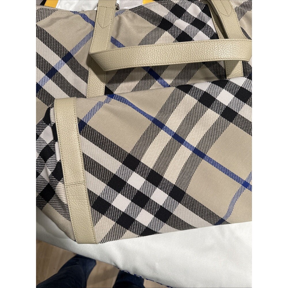 Burberry Check Canvas Large Tote Shoulder Bag Lichen Brown Check 8085287 Italy - Picture 6 of 7